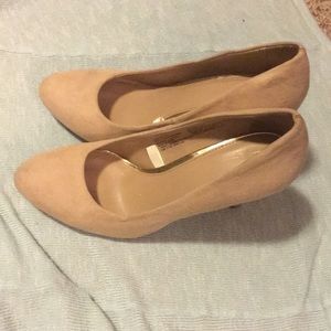 Pointed Toe Pumps-From A New Day- Size 7